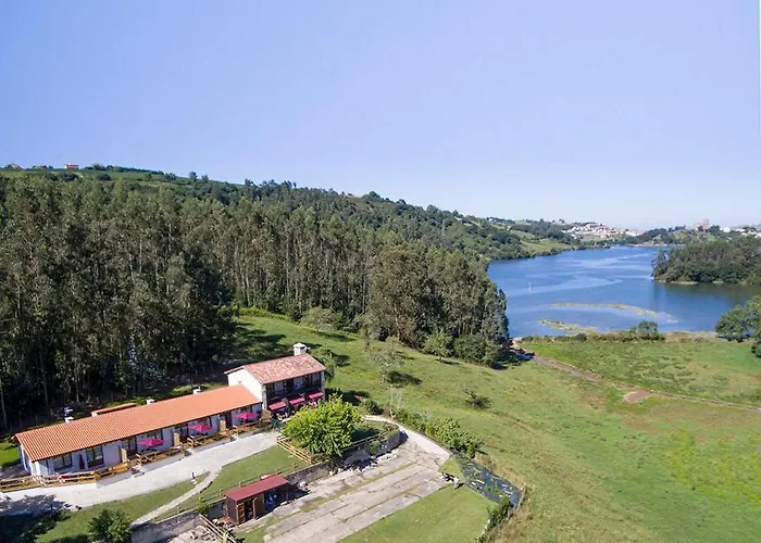 Apartamentos Rurales Las Garzas De Oyambre
